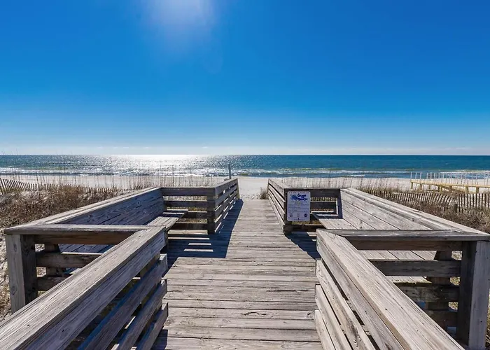 Surf & Racquet Club #207a *